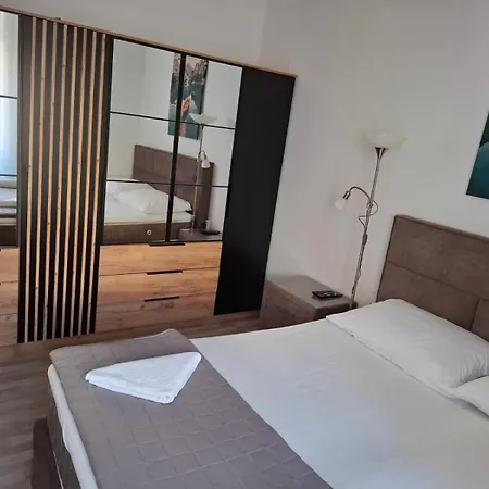 Taja Apartamento *