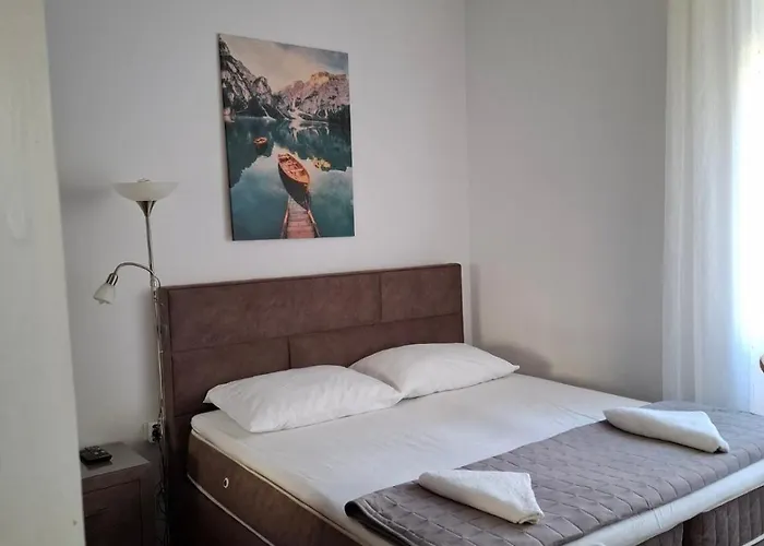 Taja 公寓